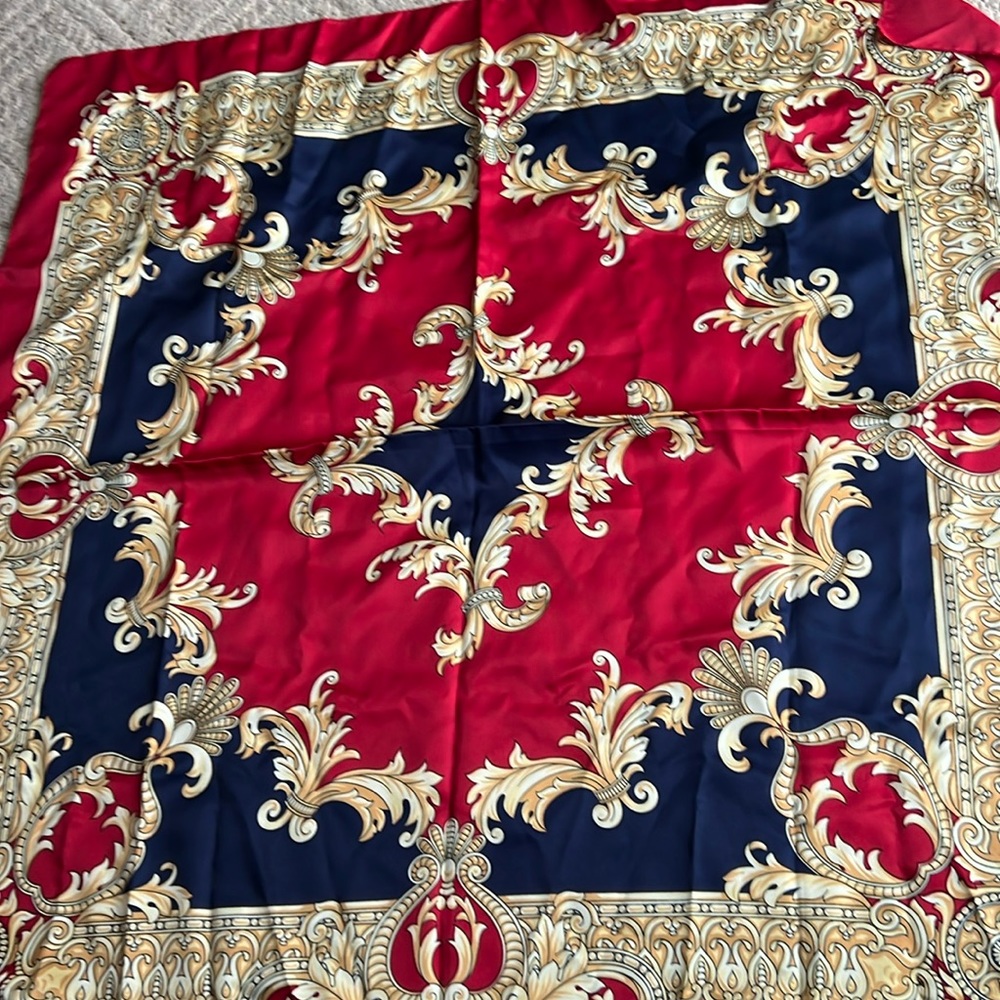 Rome inspired beautiful scarf
